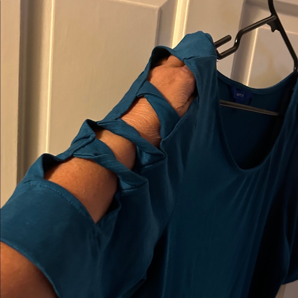 Apt. 9 Teal Women's Top with Tie Sleeve Detail